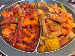 -多嘴超级肉蟹煲(中街恒隆故宫店)
