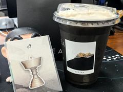 -喜茶(上海淮海中路渔阳里店)