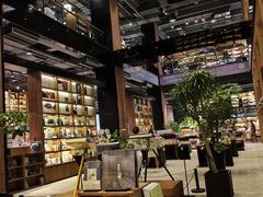 -半山书局(新世纪商城店)