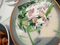 -港丽餐厅(高德置地店)