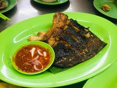 -明记烧鱼美味店