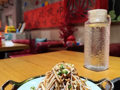 -郭婆婆疯子鸡·土货江湖菜馆
