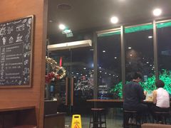 -星巴克臻选(深圳龙华红山天虹店)