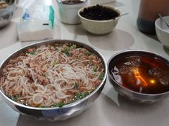 -正宗杨记普洱酸醋米线(总店)