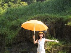 -雪山彩虹谷景区