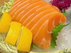 三文鱼厚切鱼腹-米禾良日料(人民广场店)