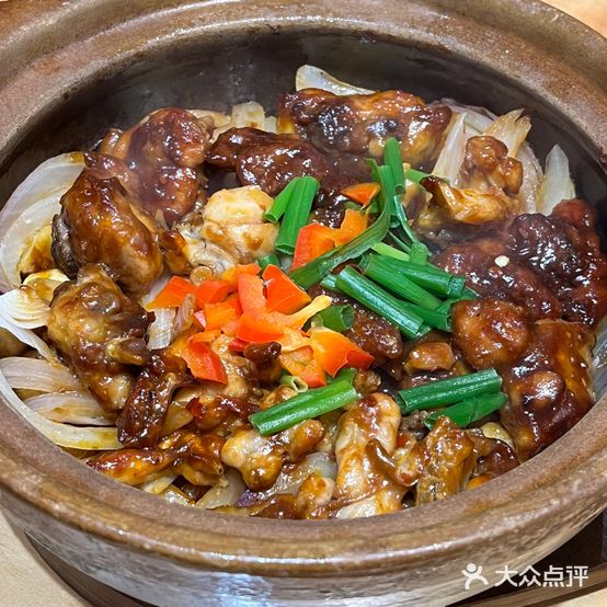 陶陶小馆·粤式啫啫煲·粤式小炒菜·明火煲仔饭(印象城店)