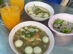 -榮泰米粉湯(Left Shop)