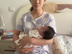 -乐禧母婴全自营月嫂(宝山店)