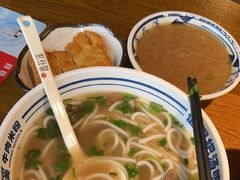 -鑫花溪牛肉米粉(文星广场店)