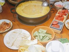 -休记光头香辣蟹干锅(绵竹店)