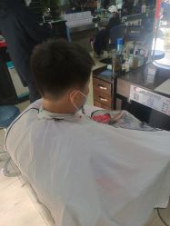 -阿兵荣辉美容理发有限公司