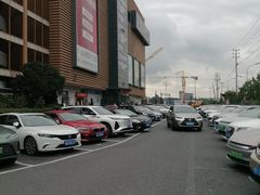 -义乌小商品批发市场(中国小商品城·篁园服装市场店)