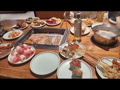 -钦瓦台时尚自助餐厅(银泰城店)