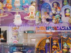 -泡泡玛特POPMART(国金街店)