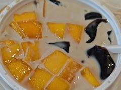 -黄氏水牛奶甜品世家(空港新天地店)