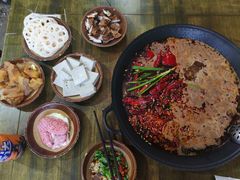 -黄潇洒老火锅(九眼桥宏济巷店)
