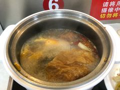 -百品聚旋转火锅(万德庄店)