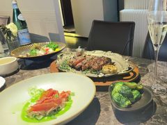 -LESCEDARS Brasserie Bistro香柏树