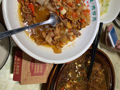 老坛辣椒炒肉-味上湘菜馆(岳麓山店)