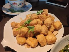 金沙豆腐-大头虾越式风味餐厅(光明广场店)