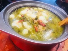 -周鱼小馆石锅酸菜鱼(活力汇店)