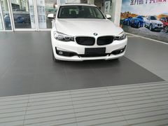 -上海宝宁宝马4S店