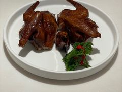 脆皮乳鸽-粤来记·啫啫煲·点心(日月光店)