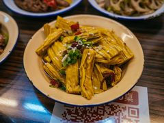 -三镇卤货二公司(汉街店)