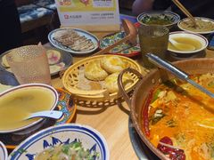 -洱火云南酸菜牛肉火锅(石景山当代商城店)