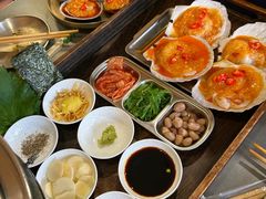 -围炉肉舍•炭烤活鳗•丹东海鲜烤肉(步行街店)