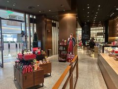 -星巴克臻选(北京颐堤港中心第二店)