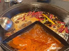-渝井巷重庆老火锅(沈阳吉祥店)