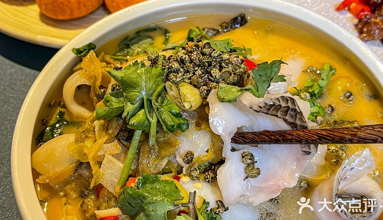 为了他们家的菜去吃的，结果被他们家的米粉儿圈粉了[色][色]