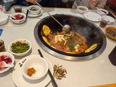 -鲁员外地锅鸡地锅鱼(古墩路店)
