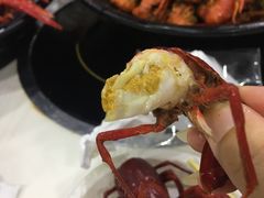 -虾弄弄海派小龙虾·牛羊蝎子火锅