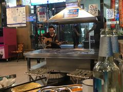 -马路牙子烧烤音乐酒馆(望京店)