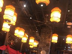 -帅巴人舅母子腊蹄民俗村