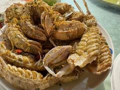 -三亚火车头万人海鲜广场