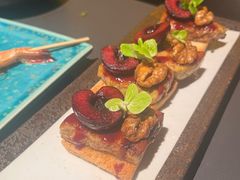 -雍容荟帝王蟹活龙虾展台自助(IFS黑金店)