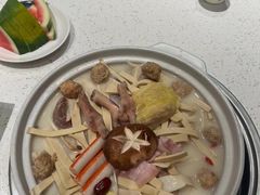 -三人行骨头王火锅(长寿店)