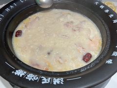 胡椒猪肚鸡-洪氏嗨捞·广东猪肚鸡·椰子鸡火锅(西咸万象城店)