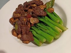 菜心炒草菇牛肉-六婶西关小厨(光塔路店)
