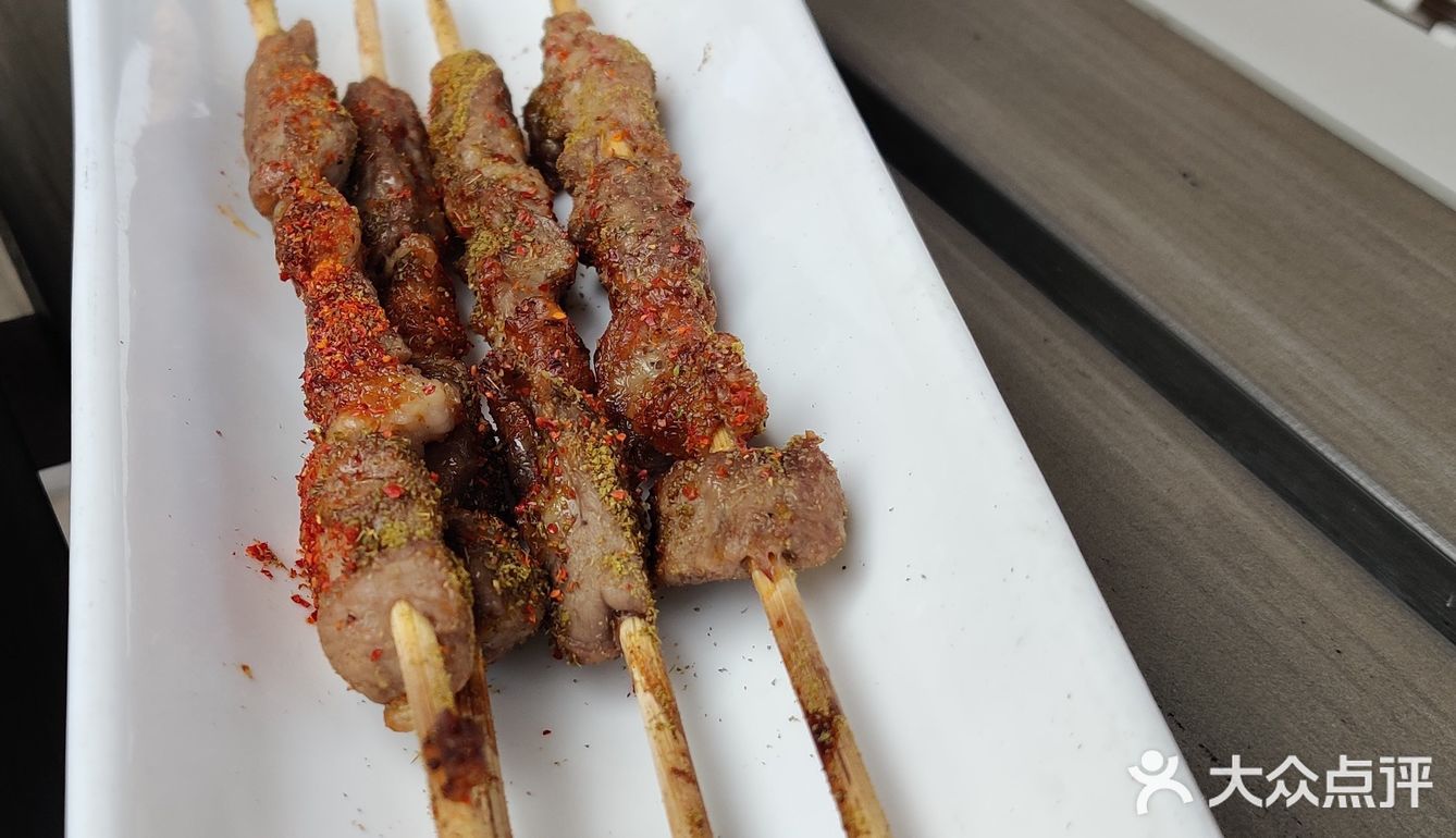 爱新疆菜的一天 | 比斯特购物村里的新疆味道[调皮]