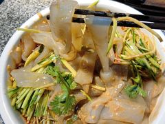 -山里屯铁锅炖(哈尔滨中央大街店)