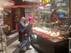 -四海一家自助餐(益田假日广场店)