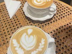 拿铁-ZAZA.CAFE.BAR