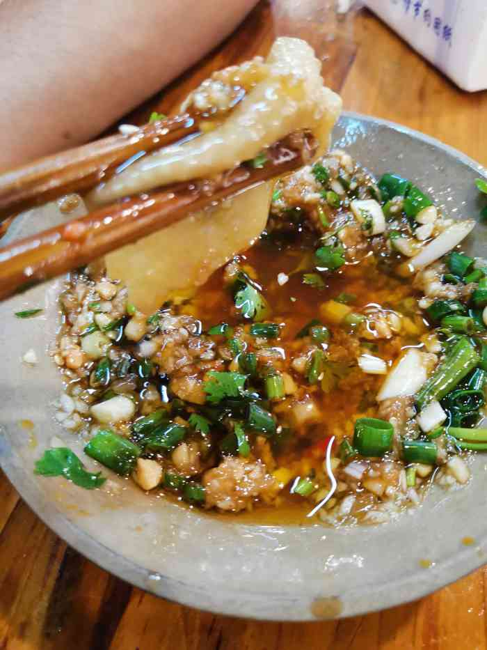 黑哥串串(双桂店)-"味道:强烈推荐葱子牛肉,芹菜牛肉,鸡皮.