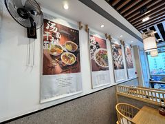 -佬钱湾仔(衣裳街店)