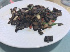 -乡村馕坑肉·烧烤·新疆菜·本地人更爱吃(阿勒泰首店)